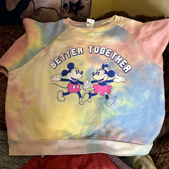 Cropped Mickey Mouse sweatshirt - Picture 1 of 3